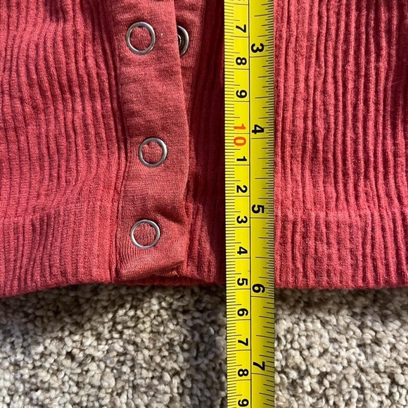 Out From Under” Peach Button Crop Tee (XS) Urban Outfitters - Picture 6 of 8